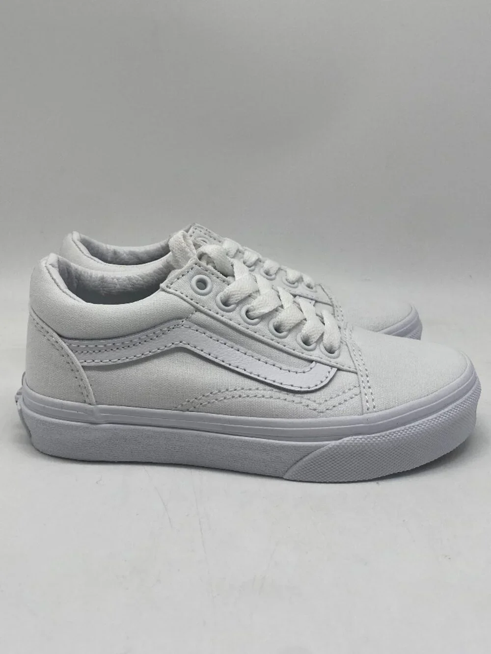 VANS OLD SKOOL WHITE US YOUTH SIZE 12